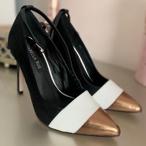 🖤Izabella Rue Black, Gold & White Heels
